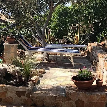 La Casa Del Carrubo B Апартаменты *